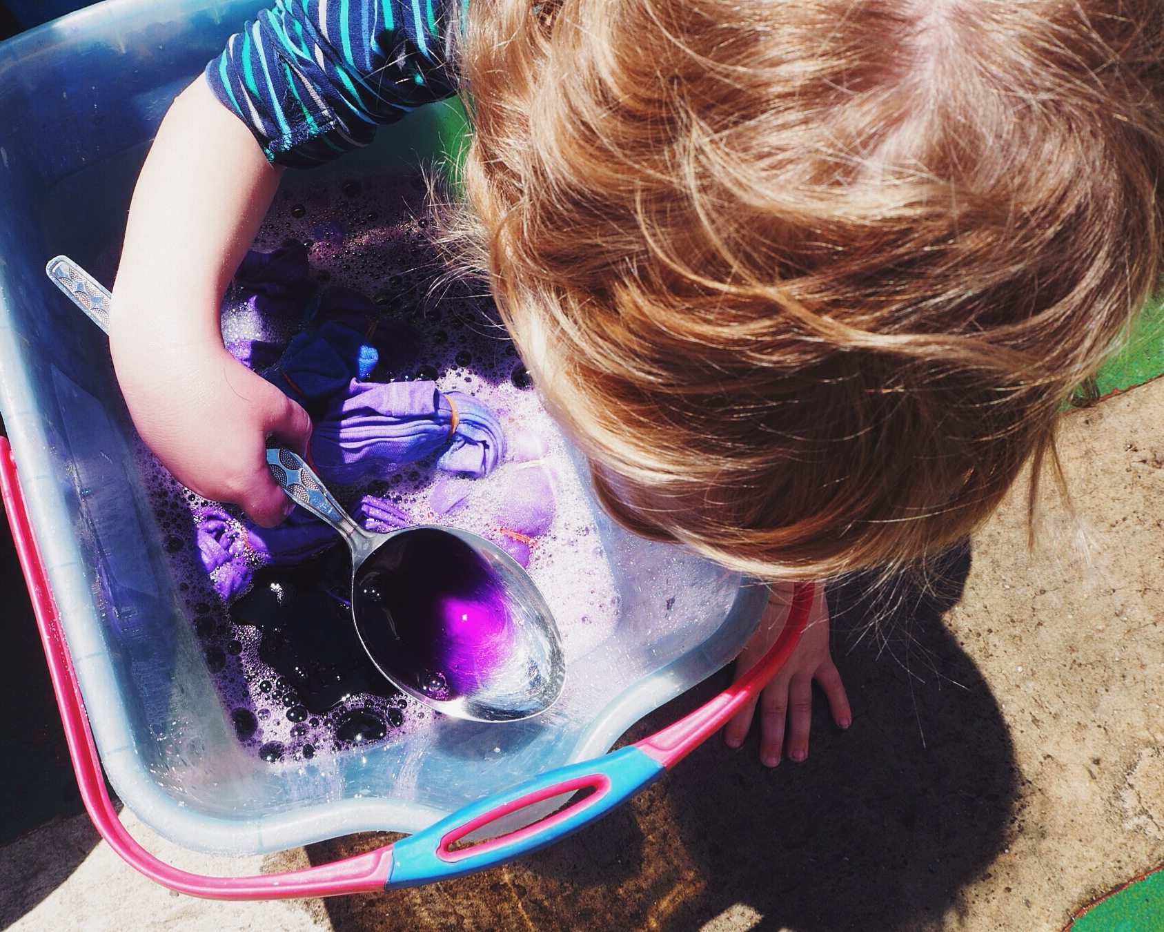 how-to-tie-dye-with-toddlers-mother-down-under